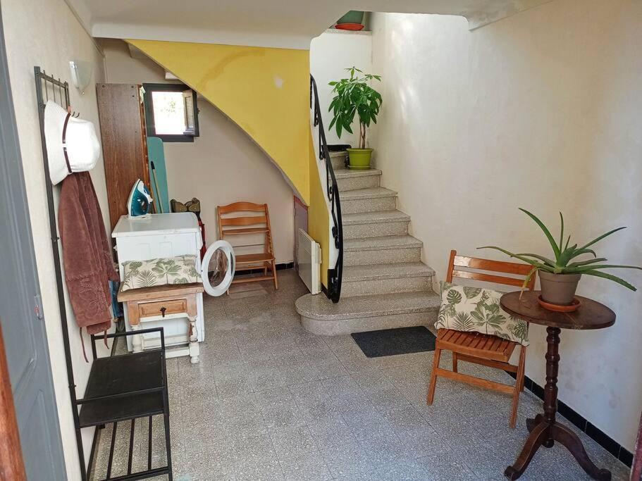 Maison 4 Pers Avec Jardin Au Pied Des Montagnes Ria Exterior foto